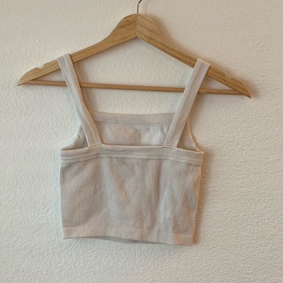 Cotton on Seamless Nelly tank - Picture 2 of 3